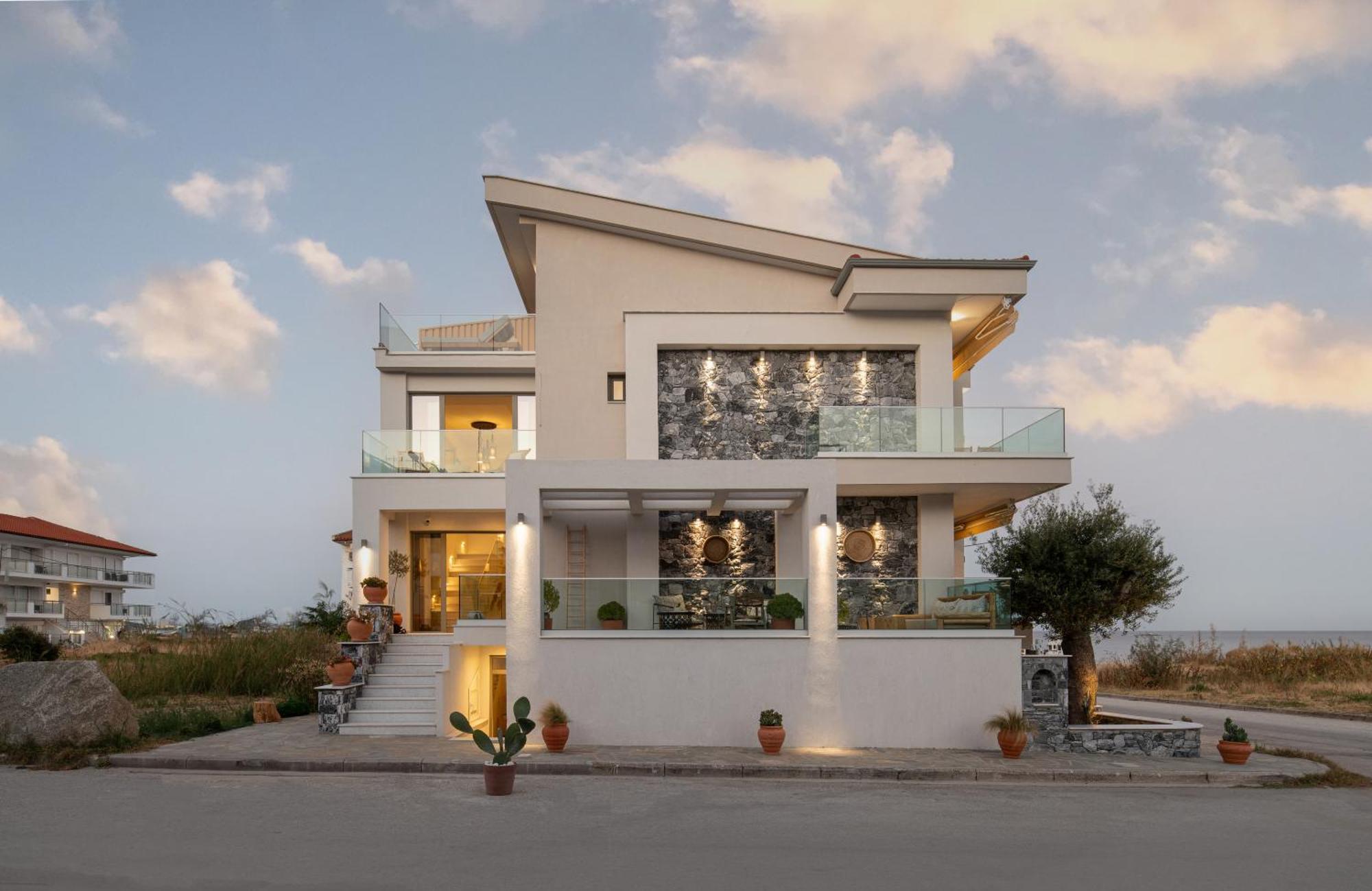 Ikies Apollon Boutique Hotel Sarti Bagian luar foto